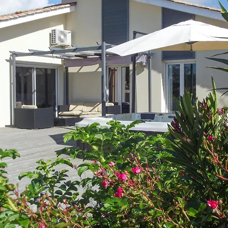 Holiday home Pet Friendly In *